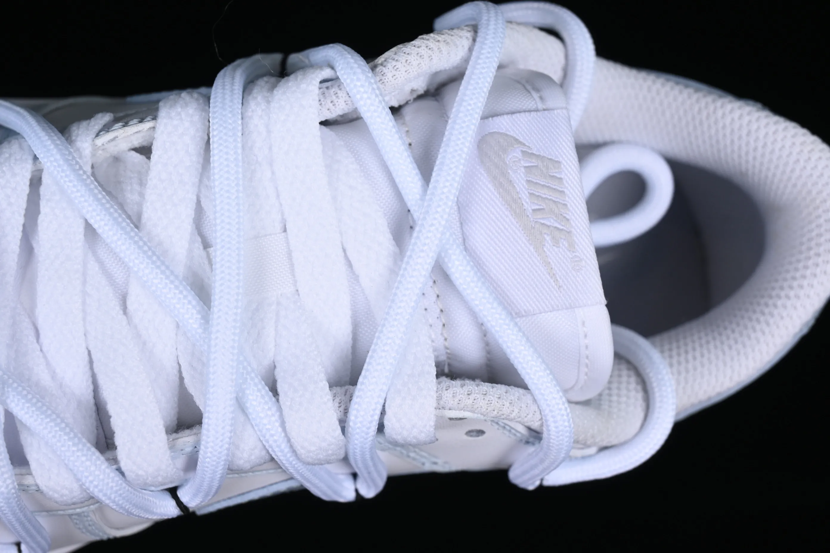 All categories Nk SB Dunk series Nk SB Dunk Low low-top sneakers Nk DunkLow bubble jellyfish summer clear and refreshing SB strap low-top casual sneakers DH9765-102